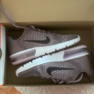 Nike Air Max Sequent 2